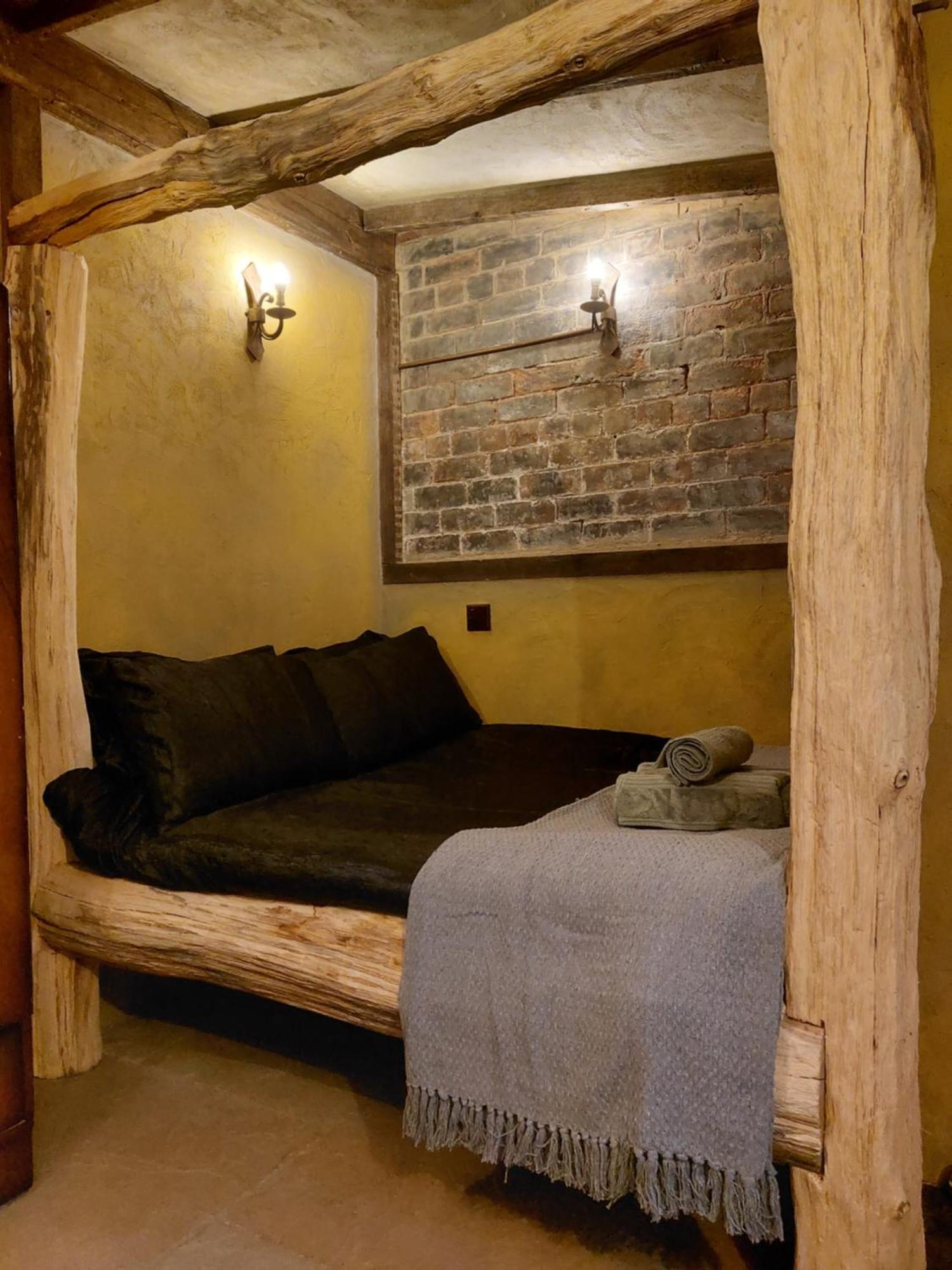 A Little Bit Of Magic - Witchcraft Hotell York Eksteriør bilde